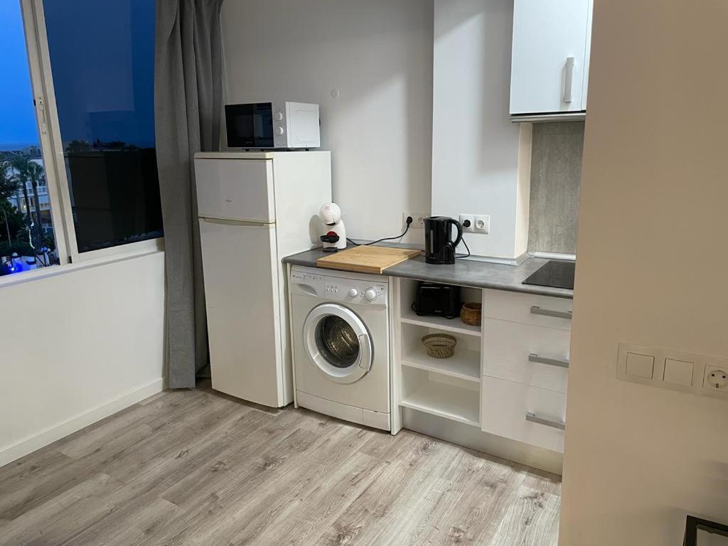 Apartamento C Y L Torremolinos Exterior foto